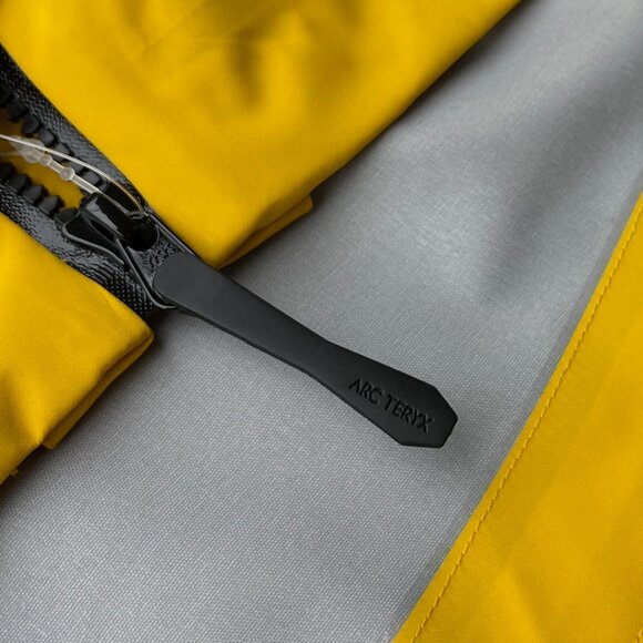 ARC'TERYX Alpha SV7 3-in-1 Down Jacket - Picture 4 of 6